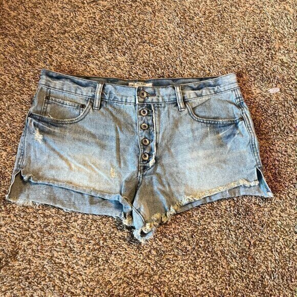 We the Free light wash button fly denim shorts - Picture 1 of 4